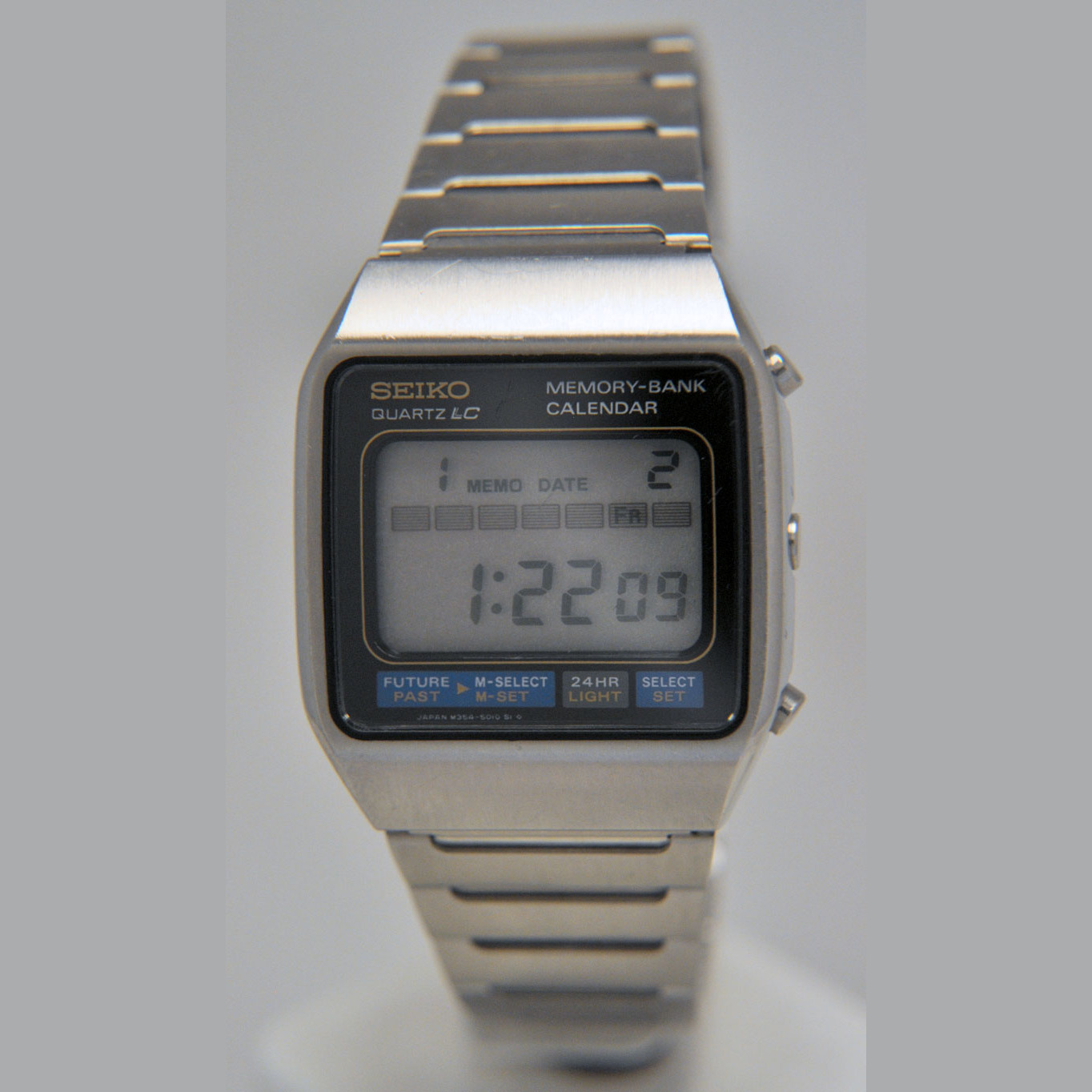 Seiko M354 Memory Bank Calendar M354-5010